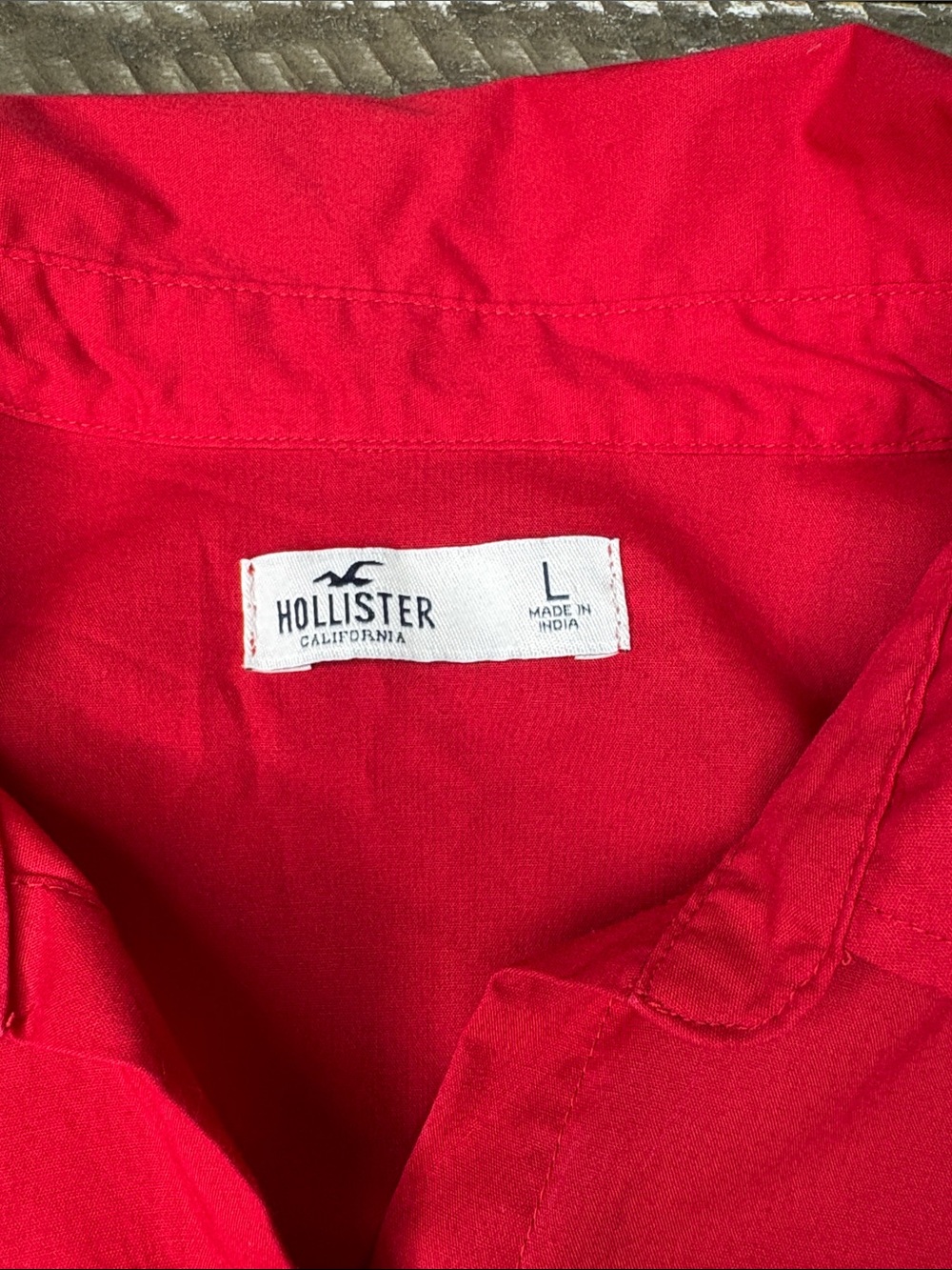 Hollister Red Classic Button-Up Shirt Juniors - Picture 2 of 7